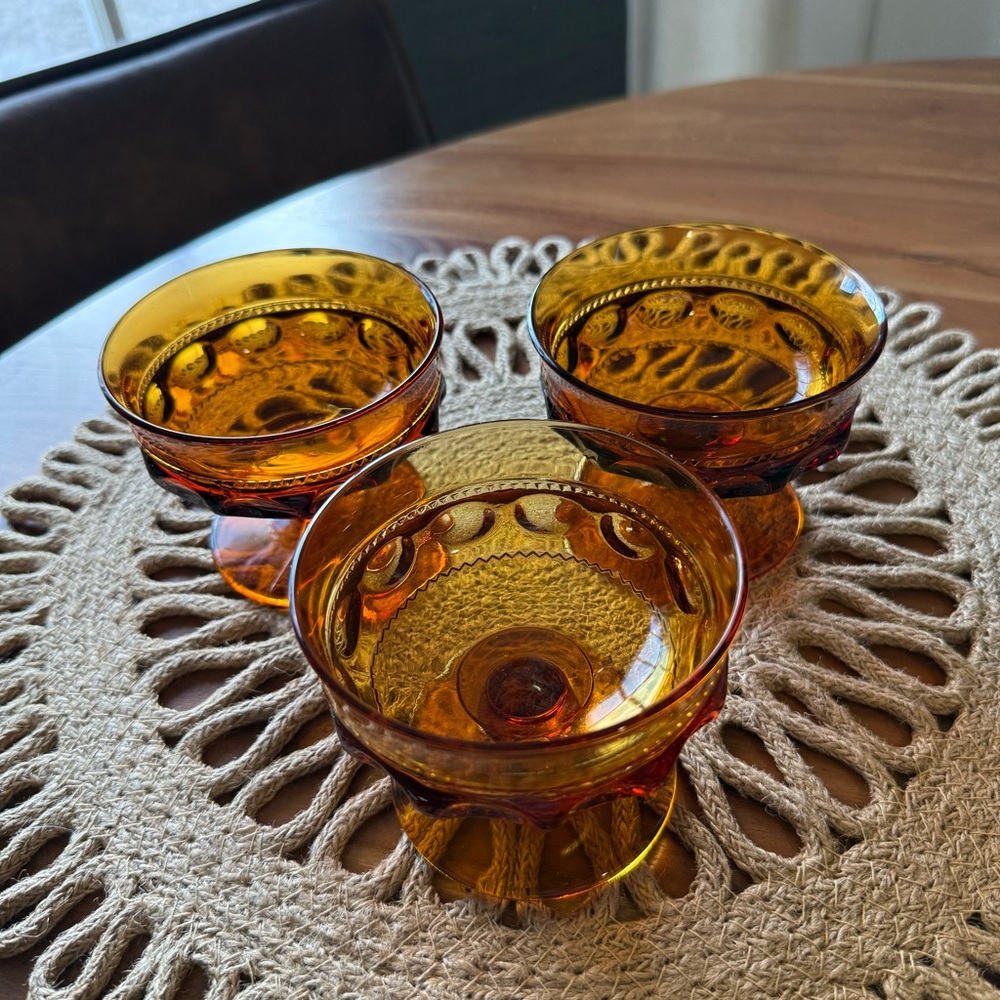 Amber vintage Glass Goblet Set - Picture 3 of 10
